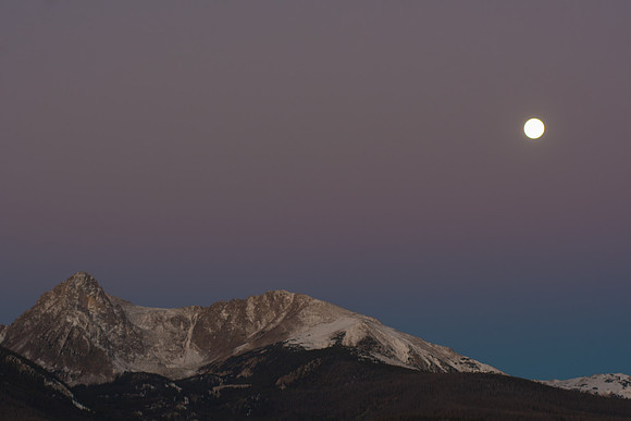 Willow Peak Presun Moonset